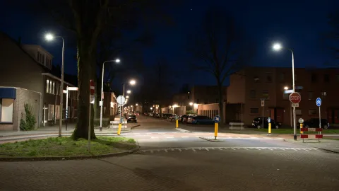 Fietsoversteken extra geaccentueerd door heldere lichtkleur