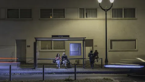 The TEMPORE lanterns that form part of Brussels architectural furniture, have been retrofitted with the latest LED technology to save energy